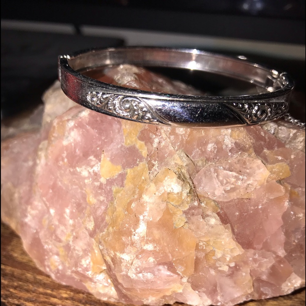 Vintage 60’s Whiting and Davis co Bangle bracelet